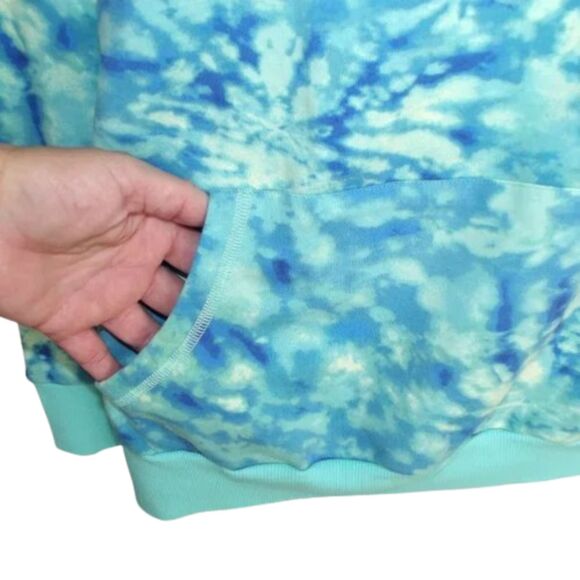TORRID Active Sweatshirt, 2/2X, Tie-dye, Wide neck/off shoulder, Long sleeves - Picture 4 of 11